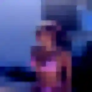 Deborah, 23 ans, connectée à Angoulême pour un rencontre cougar