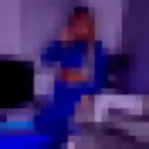 Thais, femme de 23 ans propose rencontre cougar à Billère
