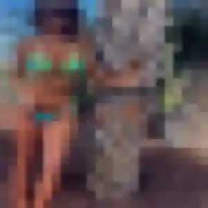 Olga, femme de 23 ans propose rencontre cougar à Breuillet