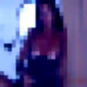 Sexy Zoe, 20 ans à Cannes - découvrir son profil