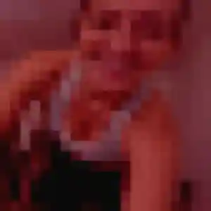 Deborah (39 ans) à Caussade propose un rencontre cougar rapidement