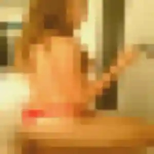 Photo de Ursula à Champniers (30 ans) - rencontre cougar gratuit