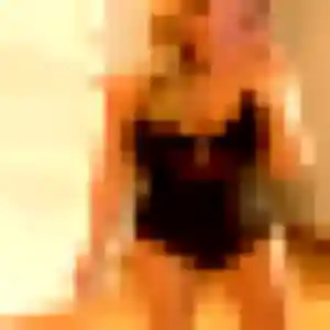 Sabine (25 ans) à Changé cherche une rencontre maintenant