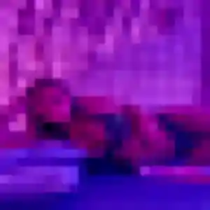 Johanna, femme de 23 ans cherche rencontre cougar à Châteaulin