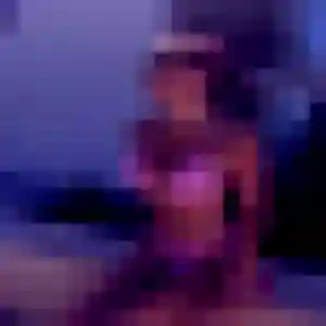 Ines de Dammarie-les-Lys, 45 ans - rencontre cougar discret