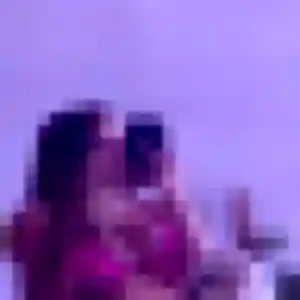 Rejoins Laure, 19 ans à Divion en privé