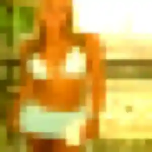 Découvre Mia, 26 ans à Donges en privé