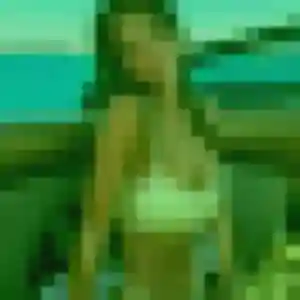 Anne-Charlotte, 25 ans, disponible à Floirac pour une rencontre coquine
