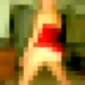 Suzanne (19 ans) à Frouzins propose une rencontre ce soir