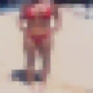 Contacte Aurelie, 22 ans à Houilles en t'inscrivant