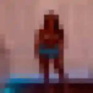 Clemence (19 ans) à Le Puy-en-Velay cherche un rencontre cougar ce soir