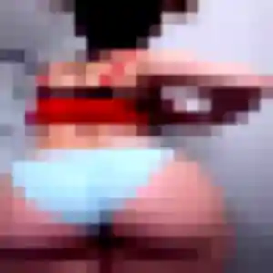 Delphine, 30 ans, cherche un rencontre cougar à Leers