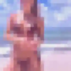 Bettina, 31 ans, disponible à Les Avenières Veyrins-Thuellin pour un rencontre cougar
