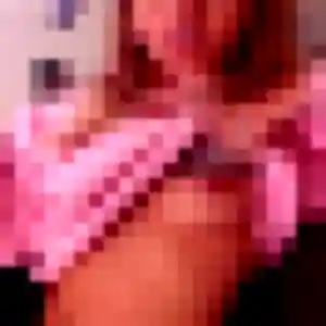 Lena, 32 ans, connectée à Livarot-Pays-d'Auge pour une rencontre coquine