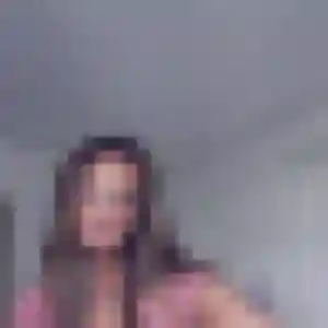 Valentina, 33 ans, disponible à Marolles-en-Hurepoix pour une rencontre coquine