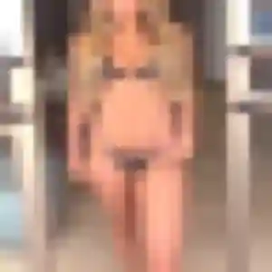 Rejoins Emeraude, 23 ans à Martigues gratuitement