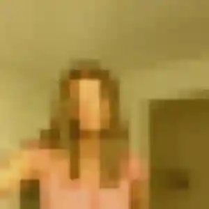 Sarah, 25 ans, en ligne à Narbonne pour un rencontre cougar