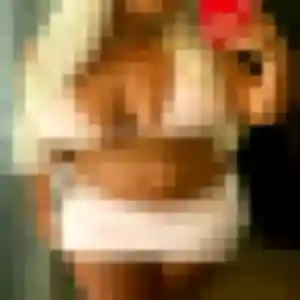 Nathalie, fille de 21 ans cherche rencontre cougar à Péronnas