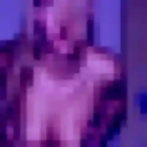 Olivia, fille de 25 ans cherche rencontre cougar à Pont-à-Mousson