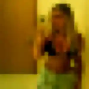 Candice de Saint-Chamond, 42 ans - rencontre cougar sans prise de tête