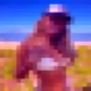 Lou-Anne, fille de 30 ans cherche rencontre cougar à Saint-Denis-lès-Bourg