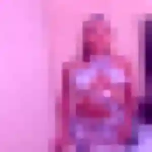 Valerie (21 ans) à Saint-Joseph cherche une rencontre ce soir