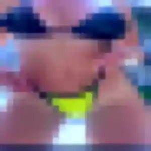 Zephyrine, 33 ans, connectée à Saint-Joseph pour une rencontre coquine
