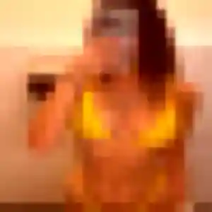 Ariane, femme de 22 ans propose rencontre cougar à Saint-Ouen-l'Aumône