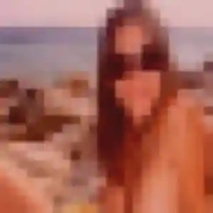 Amira, 25 ans, dispo pour rencontre cougar à Saint-Pierre-du-Perray