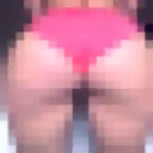 Photo de Nora à Sainte-Anne (27 ans) - rencontre cougar anonyme