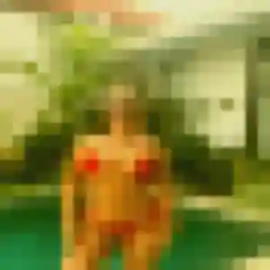 Découvre Sixtine, 33 ans à Sausset-les-Pins en privé