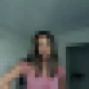 Agnes (19 ans) à Septèmes-les-Vallons propose une rencontre rapidement