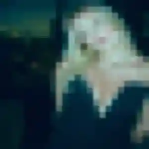 Sylviane (19 ans) à Tours propose une rencontre rapidement