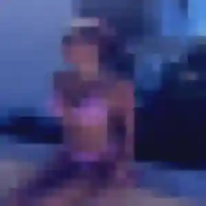 Alix, 21 ans, cherche un rencontre cougar à Vernouillet