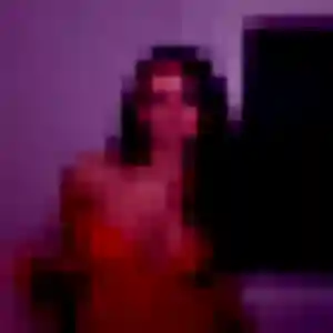Photo de Celia à Vif (21 ans) - rencontre cougar discret