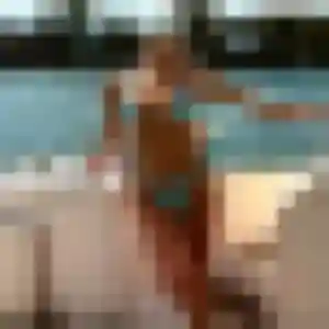 Sandrine, 23 ans, connectée à Yssingeaux pour un rencontre cougar